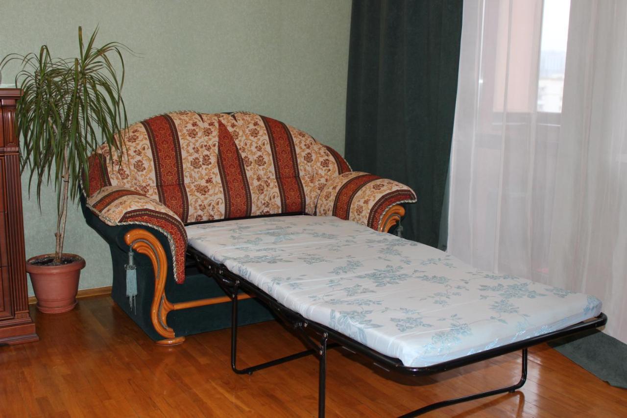 центр печерск метро зверинецкая, печерская Apartment Kyiv